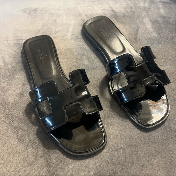 Hermes Oran Black Patent Leather Slip-on Sandals Size 8.5 - Picture 14 of 16